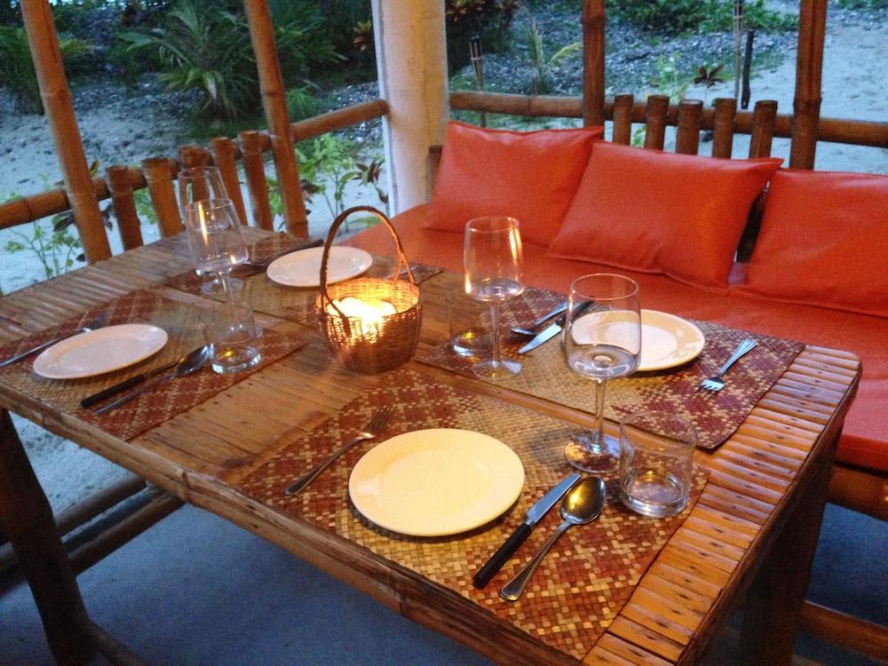 פוארטו גאלרה Amami Beach Resort מראה חיצוני תמונה