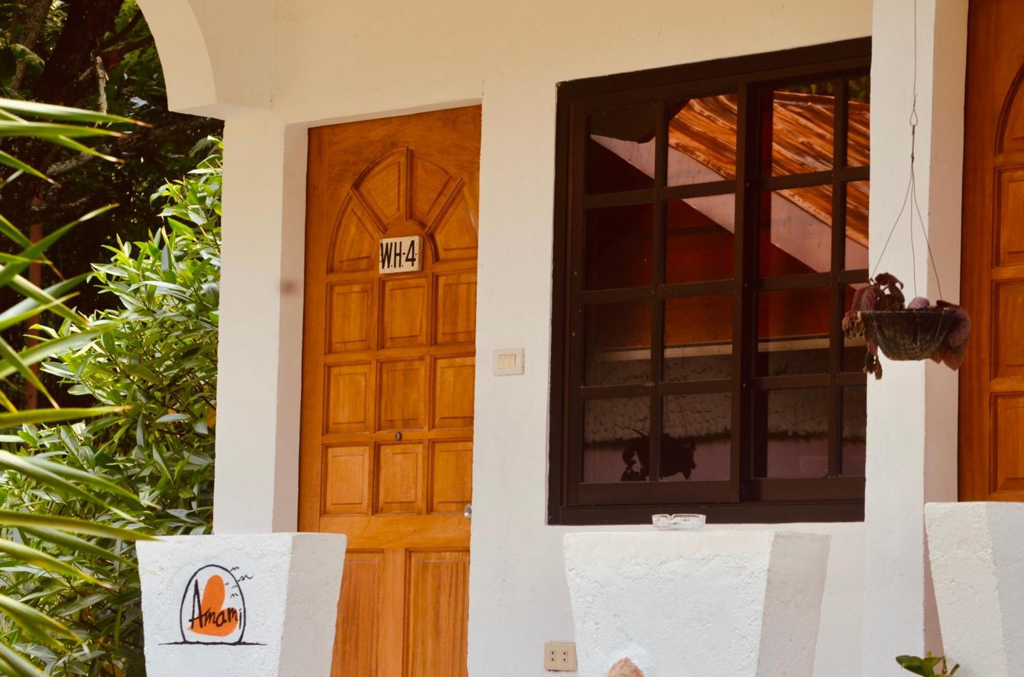פוארטו גאלרה Amami Beach Resort מראה חיצוני תמונה